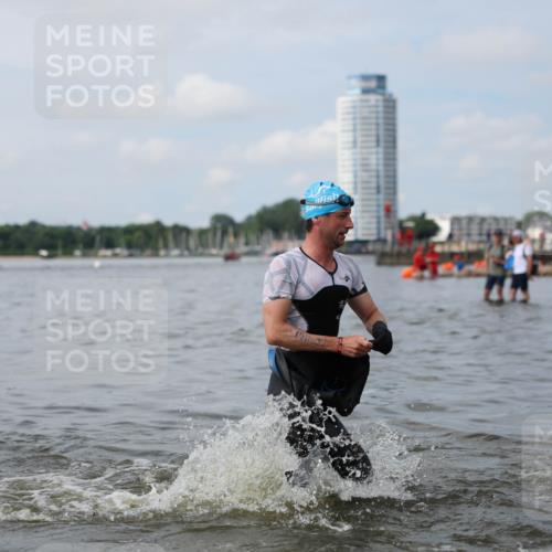 21.06.2026 - Viking Triathlon Michael Strokosch http://msf.ph/oto/9822246 21.06.2026 10:29:56 Schwimmen 31, 38, 169, 270, 359, 527 meine-sportfotos.de