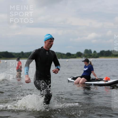 21.06.2026 - Viking Triathlon Michael Strokosch http://msf.ph/oto/9822255 21.06.2026 10:30:02 Schwimmen 27, 31, 38, 104, 169, 270, 359, 527 meine-sportfotos.de