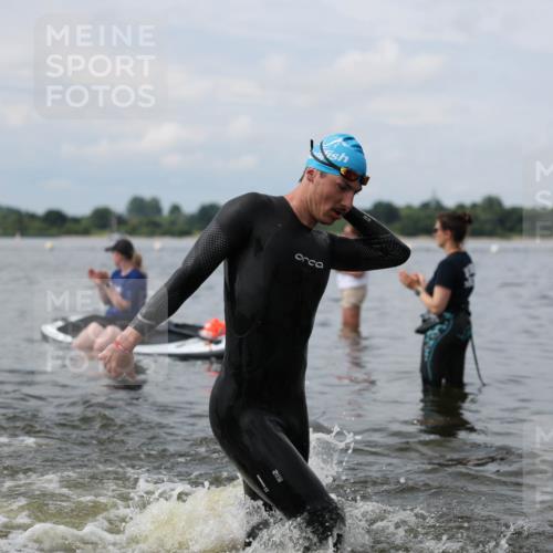 21.06.2026 - Viking Triathlon Michael Strokosch http://msf.ph/oto/9822261 21.06.2026 10:30:05 Schwimmen 27, 31, 38, 104, 270 meine-sportfotos.de
