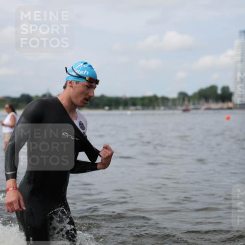 21.06.2026 - Viking Triathlon Michael Strokosch http://msf.ph/oto/9822263 21.06.2026 10:30:05 Schwimmen 27, 31, 38, 104, 270 meine-sportfotos.de