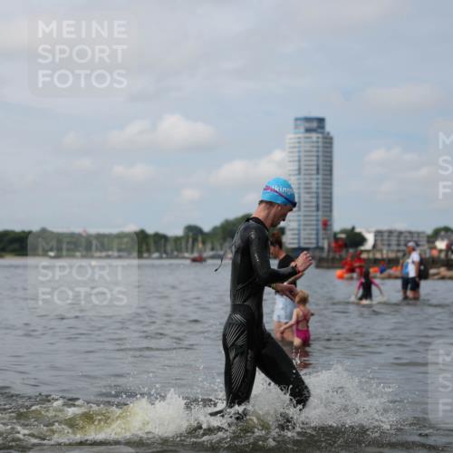 21.06.2026 - Viking Triathlon Michael Strokosch http://msf.ph/oto/9822269 21.06.2026 10:30:10 Schwimmen 27, 31, 38, 104, 218 meine-sportfotos.de