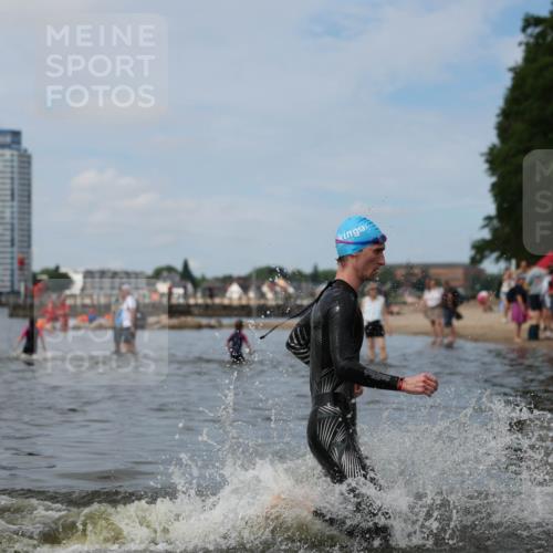 21.06.2026 - Viking Triathlon Michael Strokosch http://msf.ph/oto/9822273 21.06.2026 10:30:10 Schwimmen 27, 31, 38, 104, 218 meine-sportfotos.de