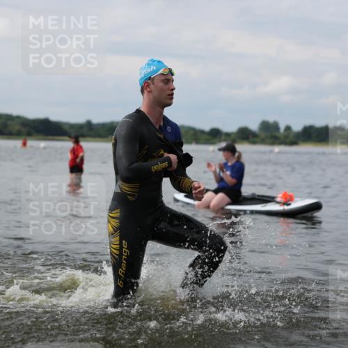 21.06.2026 - Viking Triathlon Michael Strokosch http://msf.ph/oto/9822295 21.06.2026 10:30:20 Schwimmen 5, 27, 42, 103, 104, 218 meine-sportfotos.de