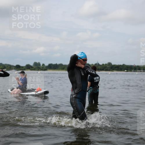 21.06.2026 - Viking Triathlon Michael Strokosch http://msf.ph/oto/9822304 21.06.2026 10:30:29 Schwimmen 5, 42, 103, 218, 337, 394 meine-sportfotos.de