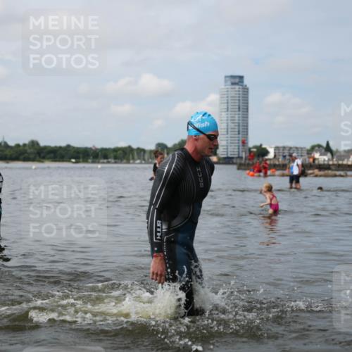 21.06.2026 - Viking Triathlon Michael Strokosch http://msf.ph/oto/9822309 21.06.2026 10:30:30 Schwimmen 5, 42, 103, 218, 337, 394 meine-sportfotos.de