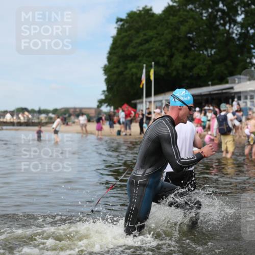 21.06.2026 - Viking Triathlon Michael Strokosch http://msf.ph/oto/9822315 21.06.2026 10:30:31 Schwimmen 5, 42, 103, 218, 337, 394 meine-sportfotos.de