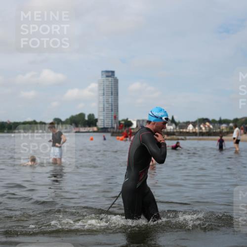 21.06.2026 - Viking Triathlon Michael Strokosch http://msf.ph/oto/9822320 21.06.2026 10:30:34 Schwimmen 5, 42, 103, 218, 337, 394 meine-sportfotos.de
