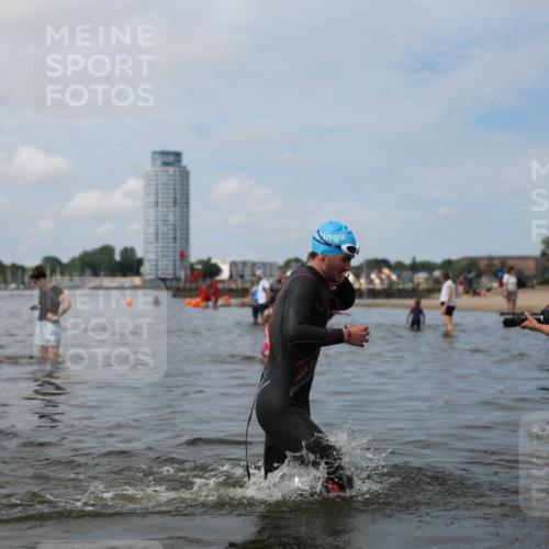 21.06.2026 - Viking Triathlon Michael Strokosch http://msf.ph/oto/9822321 21.06.2026 10:30:34 Schwimmen 5, 42, 103, 218, 337, 394 meine-sportfotos.de