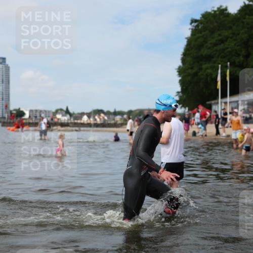 21.06.2026 - Viking Triathlon Michael Strokosch http://msf.ph/oto/9822324 21.06.2026 10:30:34 Schwimmen 5, 42, 103, 218, 337, 394 meine-sportfotos.de