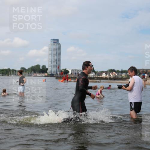 21.06.2026 - Viking Triathlon Michael Strokosch http://msf.ph/oto/9822326 21.06.2026 10:30:36 Schwimmen 5, 42, 103, 337, 394 meine-sportfotos.de