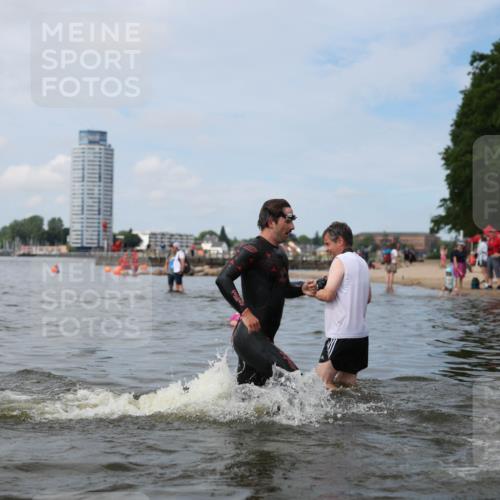 21.06.2026 - Viking Triathlon Michael Strokosch http://msf.ph/oto/9822327 21.06.2026 10:30:36 Schwimmen 5, 42, 103, 337, 394 meine-sportfotos.de