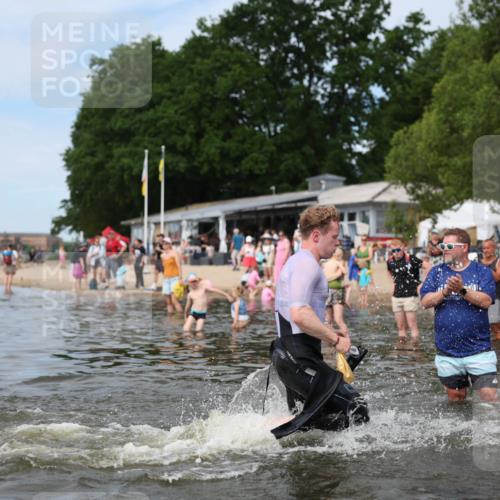21.06.2026 - Viking Triathlon Michael Strokosch http://msf.ph/oto/9822337 21.06.2026 10:30:39 Schwimmen 5, 42, 103, 337, 394 meine-sportfotos.de