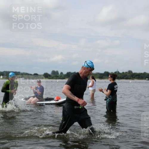 21.06.2026 - Viking Triathlon Michael Strokosch http://msf.ph/oto/9822339 21.06.2026 10:30:41 Schwimmen 5, 42, 103, 131, 337, 394 meine-sportfotos.de