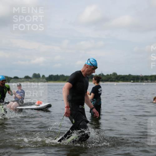 21.06.2026 - Viking Triathlon Michael Strokosch http://msf.ph/oto/9822340 21.06.2026 10:30:41 Schwimmen 5, 42, 103, 131, 337, 394 meine-sportfotos.de