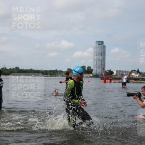21.06.2026 - Viking Triathlon Michael Strokosch http://msf.ph/oto/9822349 21.06.2026 10:30:44 Schwimmen 131, 337, 394, 454, 665 meine-sportfotos.de
