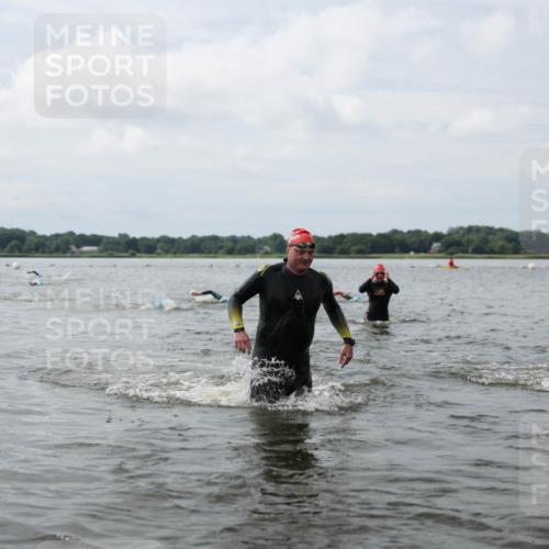 21.06.2026 - Viking Triathlon Michael Strokosch http://msf.ph/oto/9822368 21.06.2026 10:31:00 Schwimmen 98, 131, 454, 569, 637, 665 meine-sportfotos.de