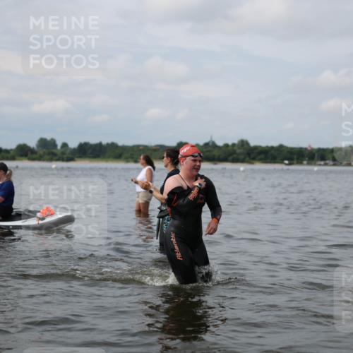 21.06.2026 - Viking Triathlon Michael Strokosch http://msf.ph/oto/9822384 21.06.2026 10:31:10 Schwimmen 14, 98, 486, 569, 637 meine-sportfotos.de
