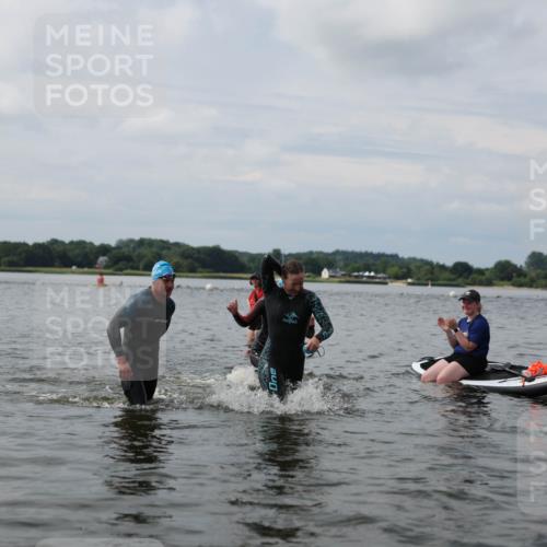21.06.2026 - Viking Triathlon Michael Strokosch http://msf.ph/oto/9822387 21.06.2026 10:31:14 Schwimmen 14, 98, 486, 569, 637 meine-sportfotos.de