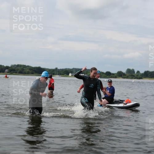 21.06.2026 - Viking Triathlon Michael Strokosch http://msf.ph/oto/9822390 21.06.2026 10:31:15 Schwimmen 14, 98, 486, 569, 637 meine-sportfotos.de