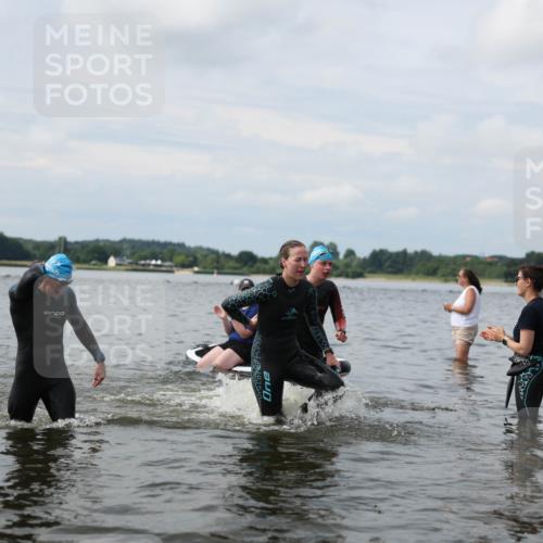 21.06.2026 - Viking Triathlon Michael Strokosch http://msf.ph/oto/9822393 21.06.2026 10:31:16 Schwimmen 14, 98, 486, 569, 637 meine-sportfotos.de