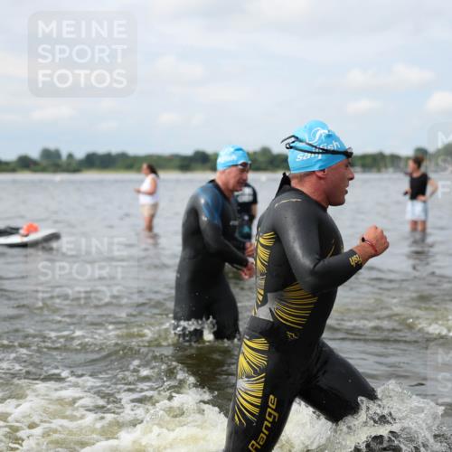 21.06.2026 - Viking Triathlon Michael Strokosch http://msf.ph/oto/9822405 21.06.2026 10:31:19 Schwimmen 14, 98, 486, 506, 569, 637 meine-sportfotos.de
