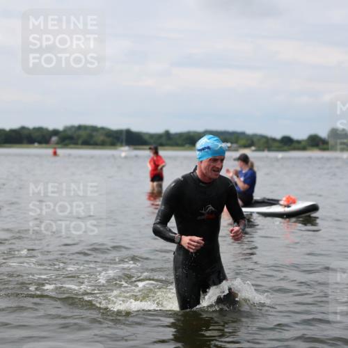 21.06.2026 - Viking Triathlon Michael Strokosch http://msf.ph/oto/9822412 21.06.2026 10:31:34 Schwimmen 17, 487, 506 meine-sportfotos.de
