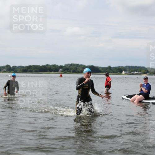 21.06.2026 - Viking Triathlon Michael Strokosch http://msf.ph/oto/9822416 21.06.2026 10:31:37 Schwimmen 17, 278, 487, 506 meine-sportfotos.de