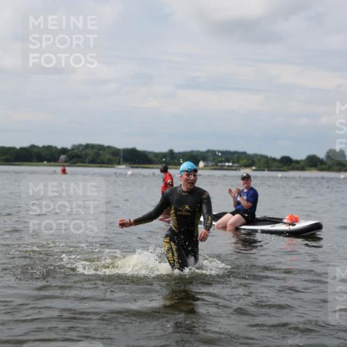 21.06.2026 - Viking Triathlon Michael Strokosch http://msf.ph/oto/9822419 21.06.2026 10:31:38 Schwimmen 17, 278, 487, 506 meine-sportfotos.de