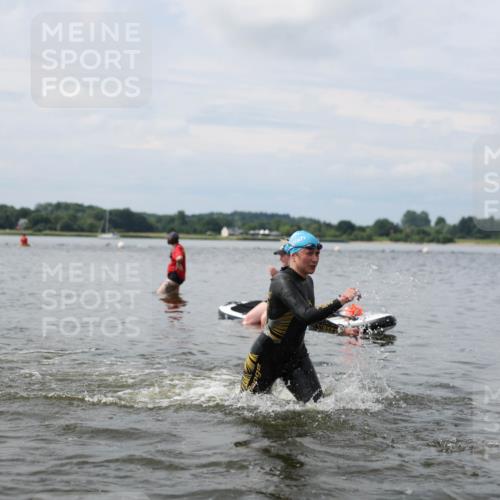 21.06.2026 - Viking Triathlon Michael Strokosch http://msf.ph/oto/9822421 21.06.2026 10:31:38 Schwimmen 17, 278, 487, 506 meine-sportfotos.de