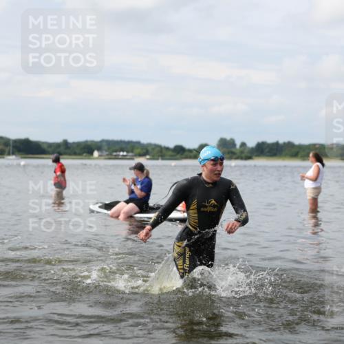 21.06.2026 - Viking Triathlon Michael Strokosch http://msf.ph/oto/9822423 21.06.2026 10:31:39 Schwimmen 17, 278, 487, 506 meine-sportfotos.de