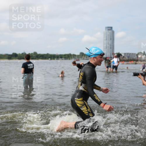 21.06.2026 - Viking Triathlon Michael Strokosch http://msf.ph/oto/9822429 21.06.2026 10:31:41 Schwimmen 17, 278, 487, 506 meine-sportfotos.de