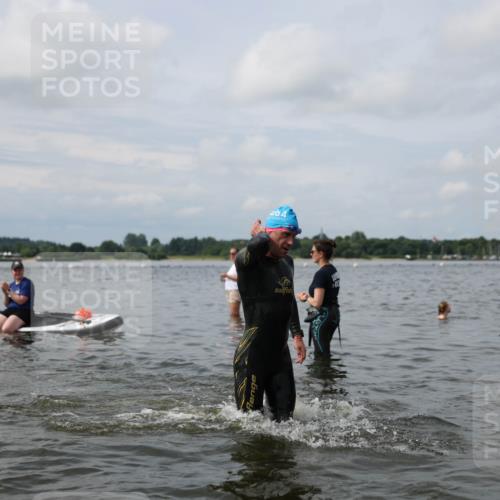 21.06.2026 - Viking Triathlon Michael Strokosch http://msf.ph/oto/9822436 21.06.2026 10:31:45 Schwimmen 17, 278, 487 meine-sportfotos.de