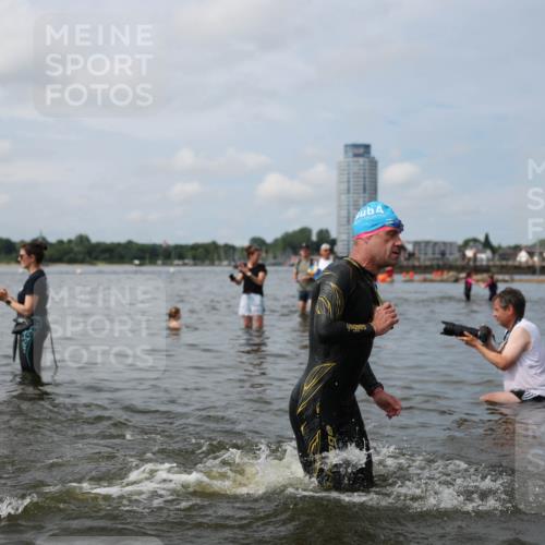 21.06.2026 - Viking Triathlon Michael Strokosch http://msf.ph/oto/9822440 21.06.2026 10:31:47 Schwimmen 17, 278, 487 meine-sportfotos.de