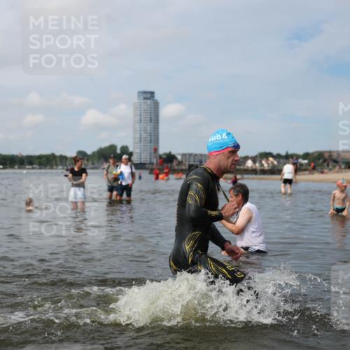 21.06.2026 - Viking Triathlon Michael Strokosch http://msf.ph/oto/9822441 21.06.2026 10:31:47 Schwimmen 17, 278, 487 meine-sportfotos.de