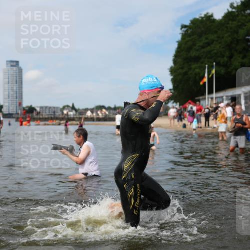21.06.2026 - Viking Triathlon Michael Strokosch http://msf.ph/oto/9822443 21.06.2026 10:31:47 Schwimmen 17, 278, 487 meine-sportfotos.de