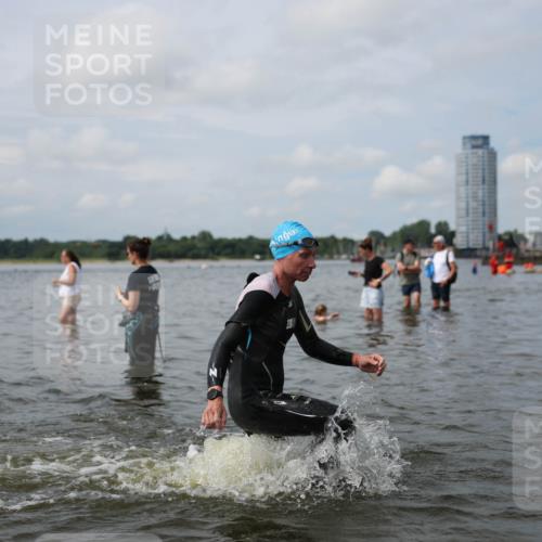 21.06.2026 - Viking Triathlon Michael Strokosch http://msf.ph/oto/9822451 21.06.2026 10:31:54 Schwimmen 278, 487 meine-sportfotos.de