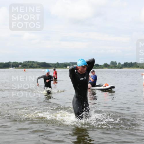 21.06.2026 - Viking Triathlon Michael Strokosch http://msf.ph/oto/9822457 21.06.2026 10:32:14 Schwimmen 13, 145 meine-sportfotos.de