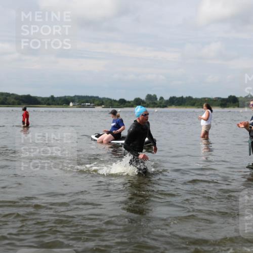 21.06.2026 - Viking Triathlon Michael Strokosch http://msf.ph/oto/9822467 21.06.2026 10:32:18 Schwimmen 13, 145 meine-sportfotos.de