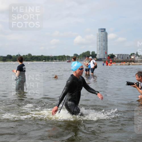 21.06.2026 - Viking Triathlon Michael Strokosch http://msf.ph/oto/9822477 21.06.2026 10:32:20 Schwimmen 13, 145 meine-sportfotos.de