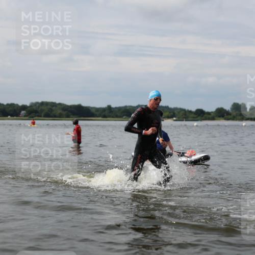 21.06.2026 - Viking Triathlon Michael Strokosch http://msf.ph/oto/9822494 21.06.2026 10:32:43 Schwimmen 126, 447, 500, 644 meine-sportfotos.de