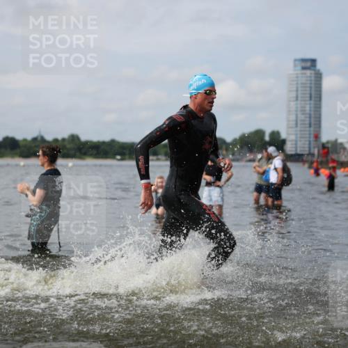 21.06.2026 - Viking Triathlon Michael Strokosch http://msf.ph/oto/9822503 21.06.2026 10:32:45 Schwimmen 126, 447, 500, 644 meine-sportfotos.de