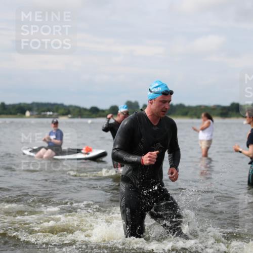 21.06.2026 - Viking Triathlon Michael Strokosch http://msf.ph/oto/9822540 21.06.2026 10:33:04 Schwimmen 109, 114, 238, 269, 383, 579, 625 meine-sportfotos.de
