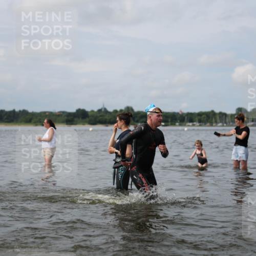 21.06.2026 - Viking Triathlon Michael Strokosch http://msf.ph/oto/9822546 21.06.2026 10:33:06 Schwimmen 109, 114, 238, 269, 383, 579, 625 meine-sportfotos.de