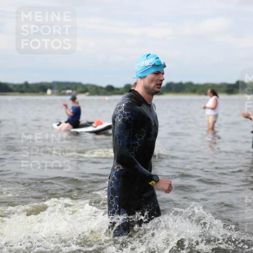 21.06.2026 - Viking Triathlon Michael Strokosch http://msf.ph/oto/9822563 21.06.2026 10:33:15 Schwimmen 109, 238, 446, 579, 625 meine-sportfotos.de