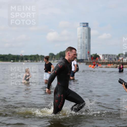 21.06.2026 - Viking Triathlon Michael Strokosch http://msf.ph/oto/9822575 21.06.2026 10:33:18 Schwimmen 109, 238, 446, 579, 625 meine-sportfotos.de