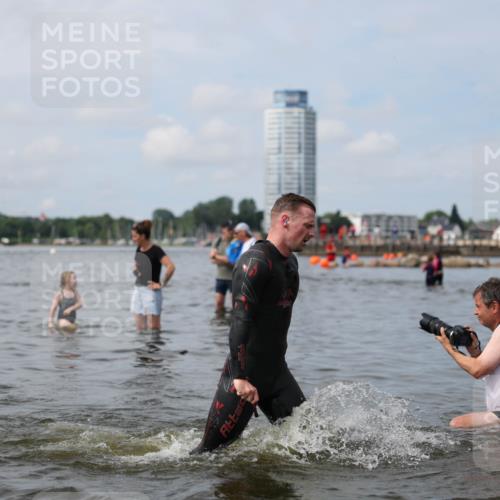 21.06.2026 - Viking Triathlon Michael Strokosch http://msf.ph/oto/9822576 21.06.2026 10:33:18 Schwimmen 109, 238, 446, 579, 625 meine-sportfotos.de