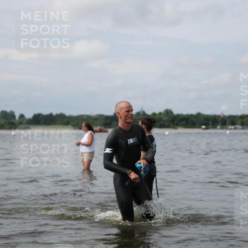 21.06.2026 - Viking Triathlon Michael Strokosch http://msf.ph/oto/9822580 21.06.2026 10:33:27 Schwimmen 62, 109, 180, 392, 446, 537 meine-sportfotos.de