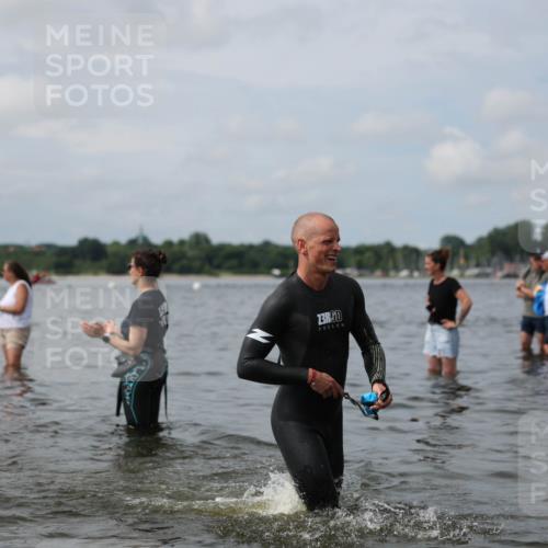 21.06.2026 - Viking Triathlon Michael Strokosch http://msf.ph/oto/9822584 21.06.2026 10:33:29 Schwimmen 62, 180, 392, 446, 537 meine-sportfotos.de