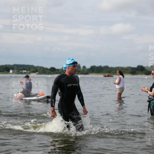 21.06.2026 - Viking Triathlon Michael Strokosch http://msf.ph/oto/9822597 21.06.2026 10:33:36 Schwimmen 28, 62, 180, 249, 392, 410, 446, 524, 537 meine-sportfotos.de