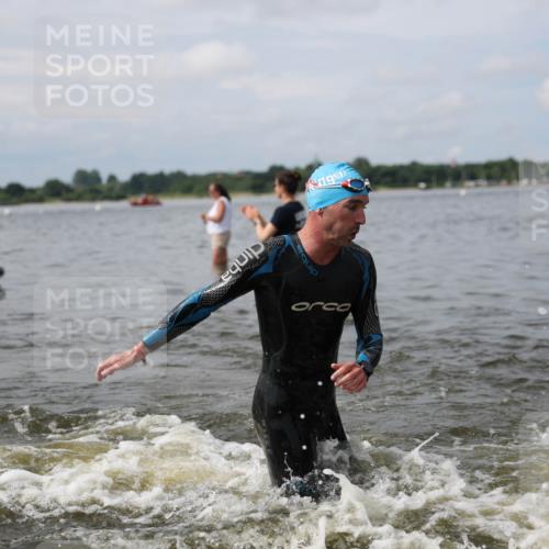 21.06.2026 - Viking Triathlon Michael Strokosch http://msf.ph/oto/9822614 21.06.2026 10:33:41 Schwimmen 28, 62, 180, 249, 265, 392, 410, 524, 537 meine-sportfotos.de